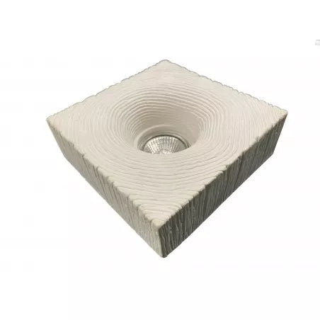 Lampe mit konkavem Lichtstrahl